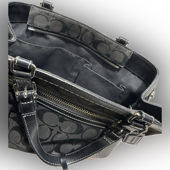 Coach Authentic Preowned. Black Signature Jacquard & Black Leather Satchel Bag. - Picture 5 of 15